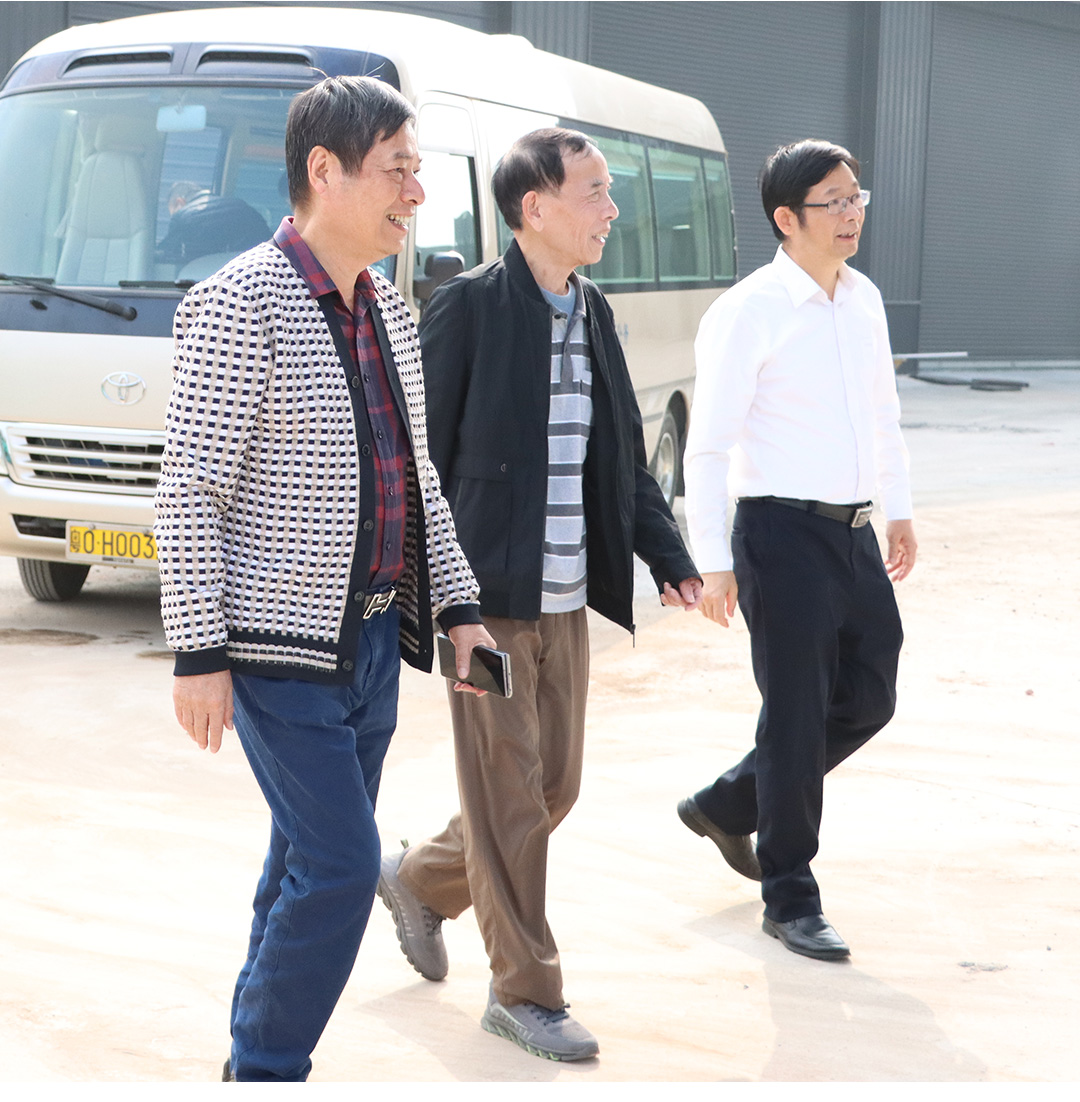 市政協(xié)原主席梁國安蒞臨肇慶新廠區(qū)調研工作_04.jpg